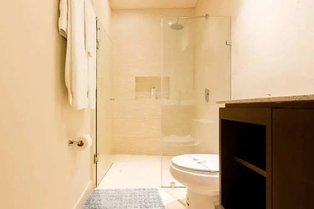 1 Br Steps From the Beach Roof w Ocean View