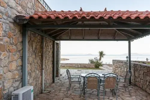 Yialasi Hotel