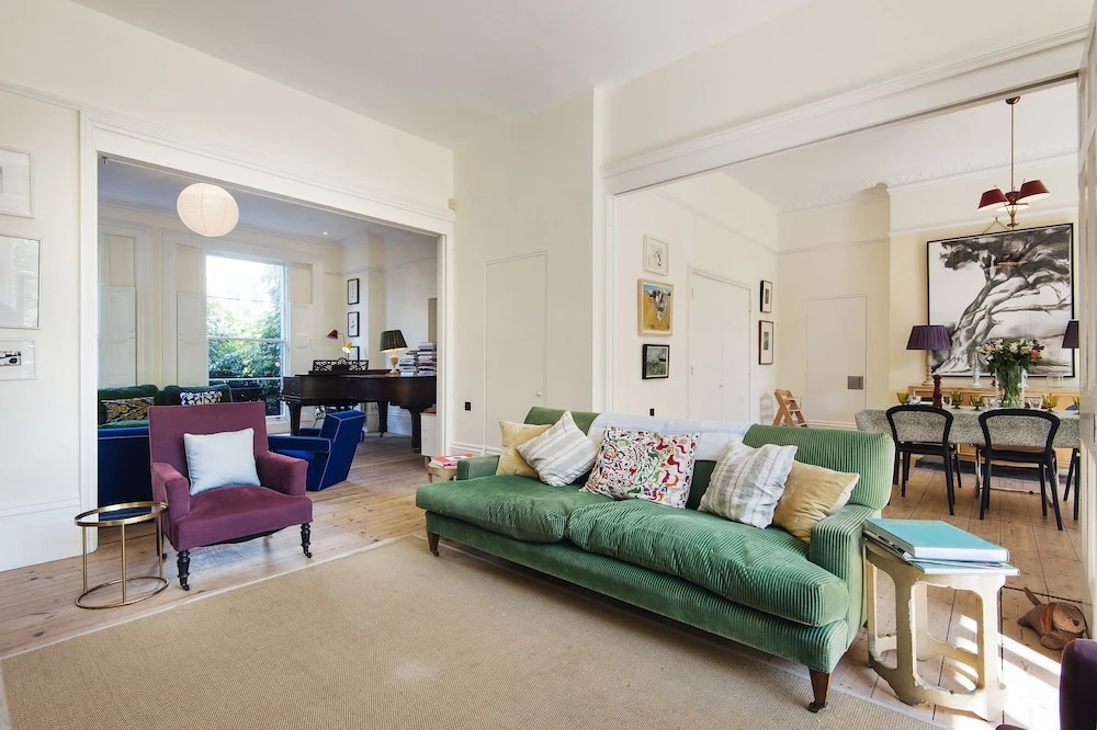 Vintage Shepherds Bush Home by Westfield London