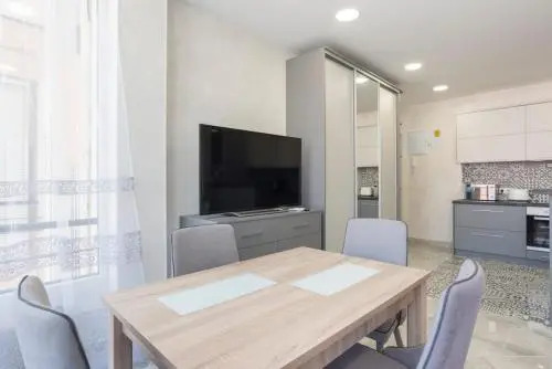 Dream House Rooms Malaga - Habitacion en el apartemento