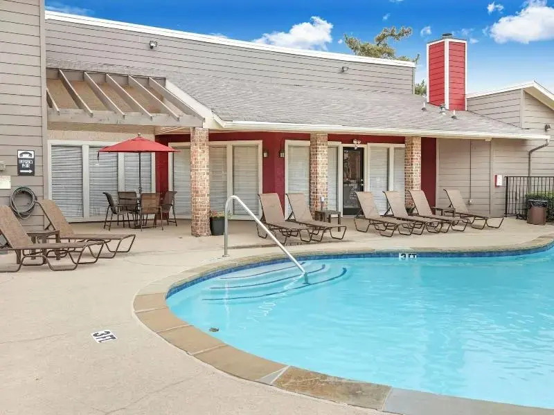 Landing Apartments - Quail Ridge