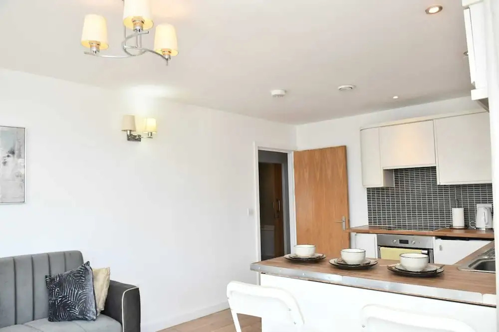 Sleeps 4 - Private Balcony - Wheelchair Accessible