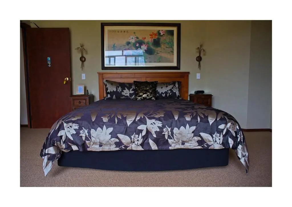 Oak Lodge