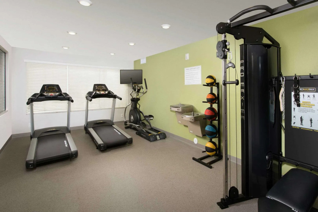 Extended Stay America Select Suites - Tampa - Northeast