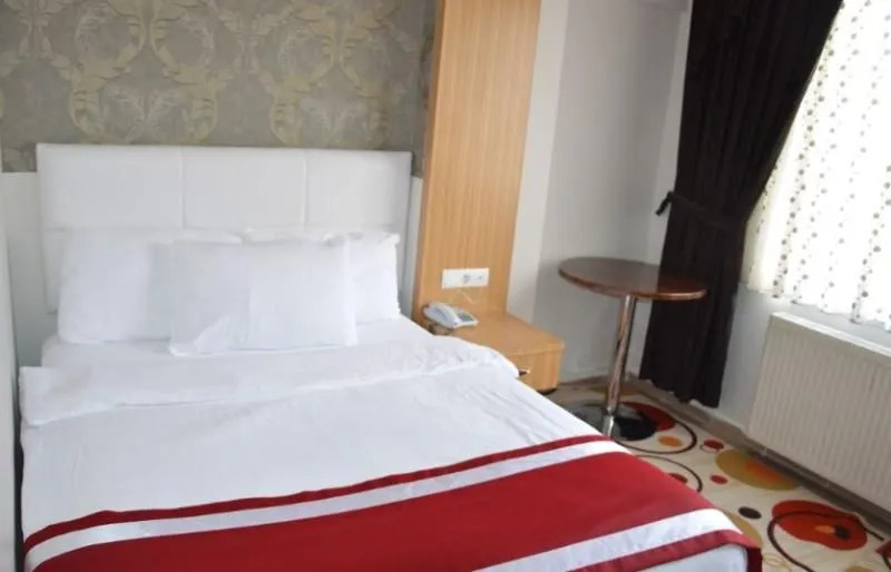Dinc Hotel