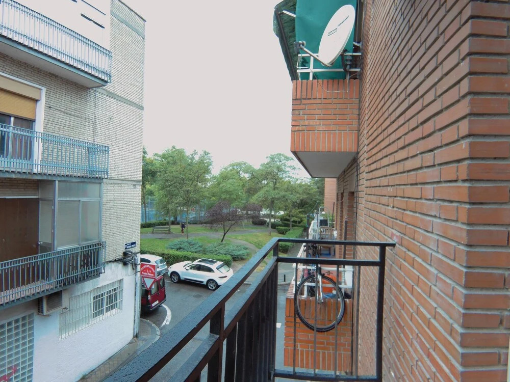 Apartamento exterior de 2 Habitaciones cercano al parque Olof Palme AP6