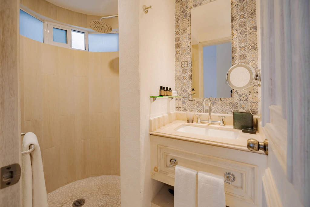 Mar del Cabo By Velas Resorts Adults Only