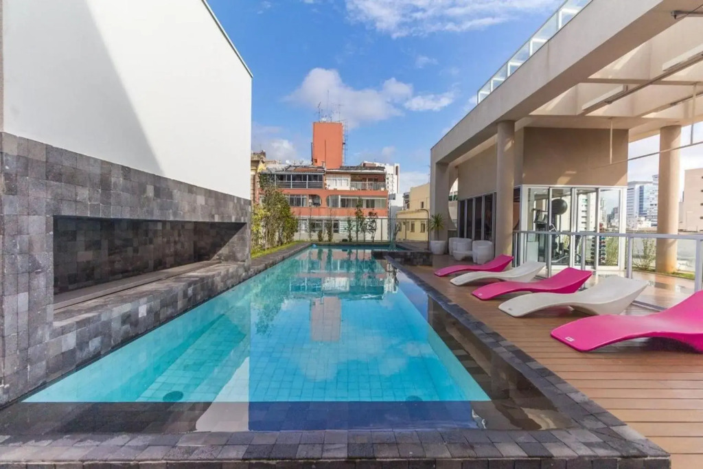 Apartamento c/infinity pool prox shopping Frei Caneca 704