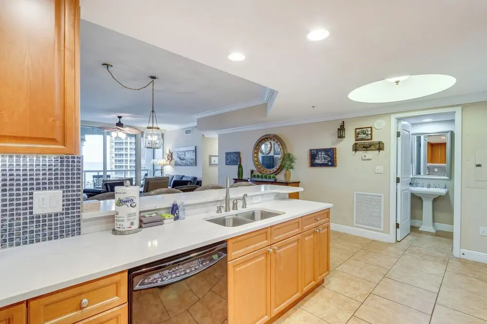 Pensacola Beach Retreat w/ Direct Beach Access!