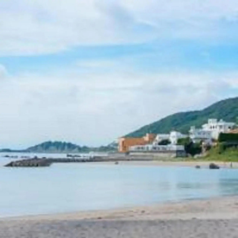 Beachside base KURUWA 南葉山 最大8名の一棟貸別荘 久留和海岸から徒歩1分