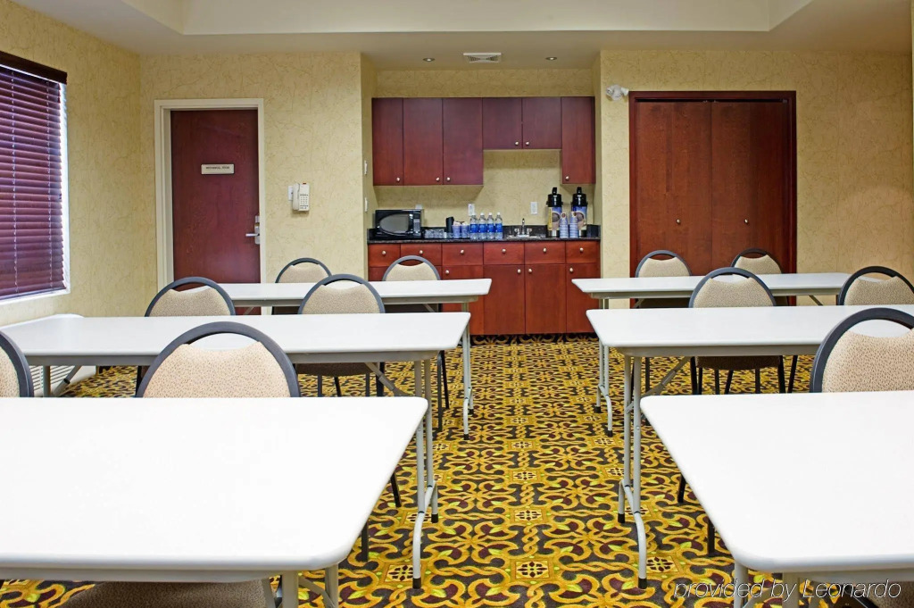 Holiday Inn Express Hotel & Suites - Slave Lake by IHG