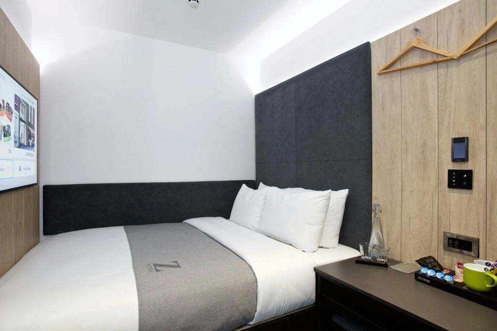 The Z Hotel City