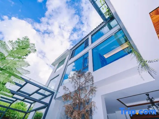 Floral Hotel ·Dali  Meiting Private Hotel(Dali University store)
