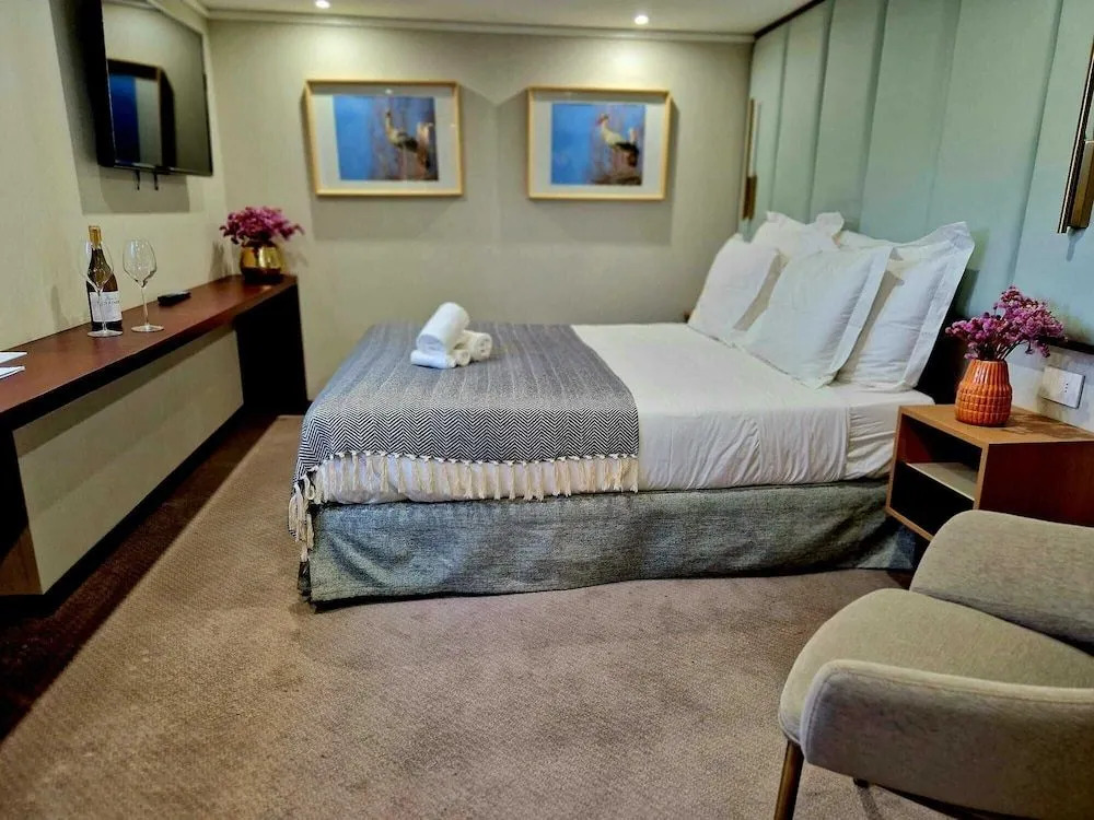 Costa do Sal Hotel Boat Lounge