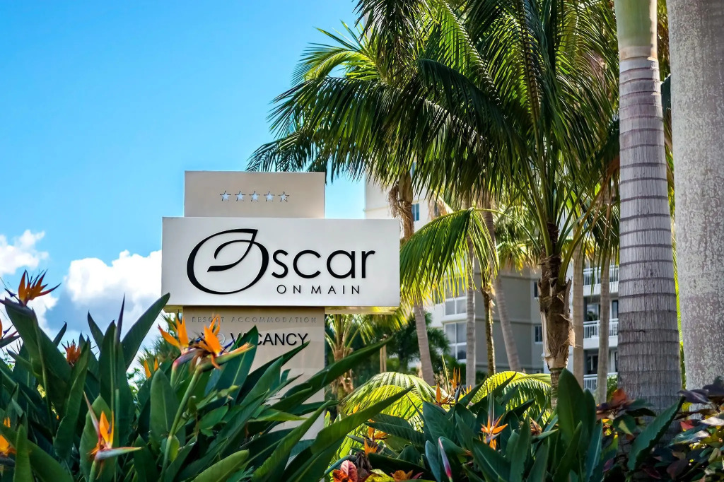 Oscar On Main Beach Resort