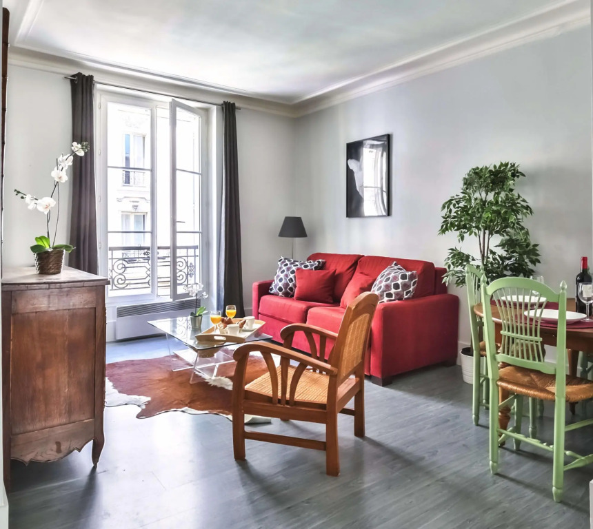836 - Eiffel Tower View  - Parisian apartment