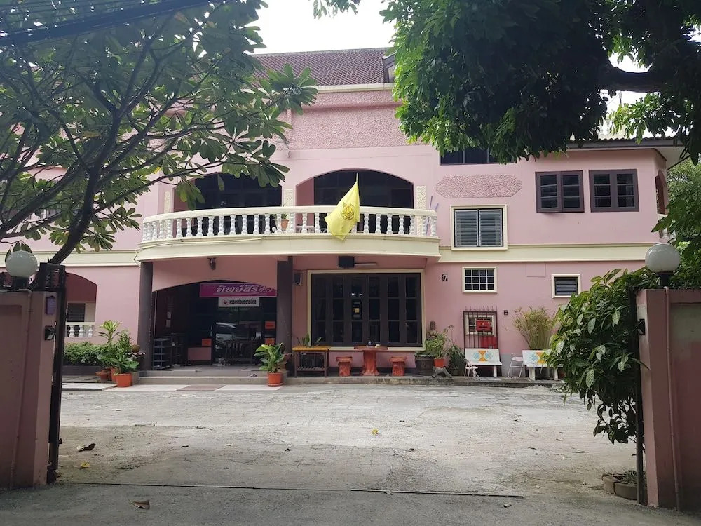 OYO 75357 Thipsiri Home