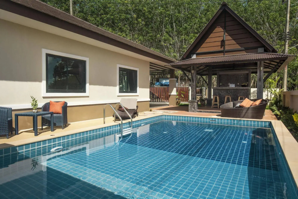 Thip Villa