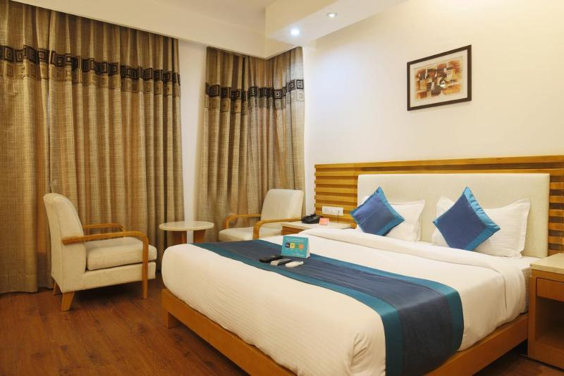 FabHotel Altus