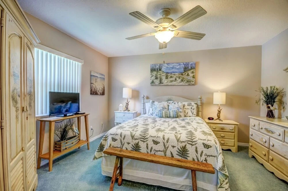 Robin's Nest #38264 4 Bedrooms 2 Bathrooms Home
