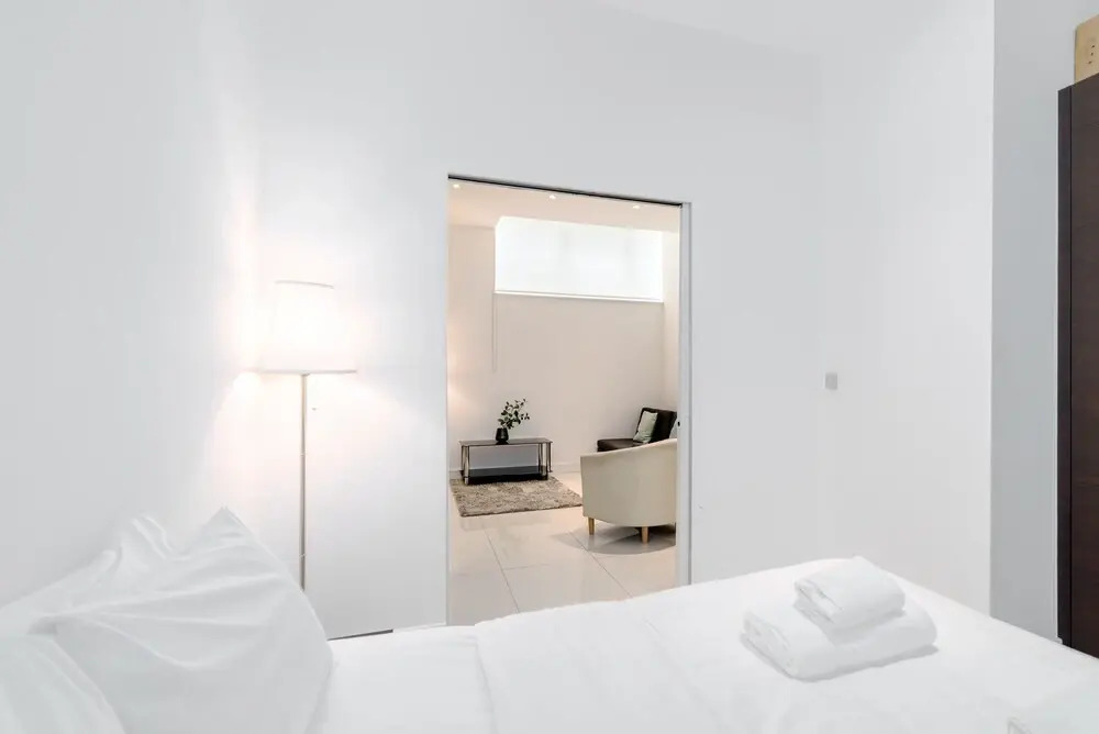 Modern 1BR Home in Kings Cross! 3 Guests