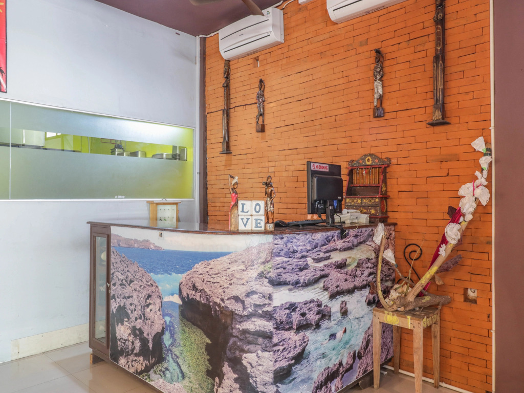The Sunrise by OYO Rooms