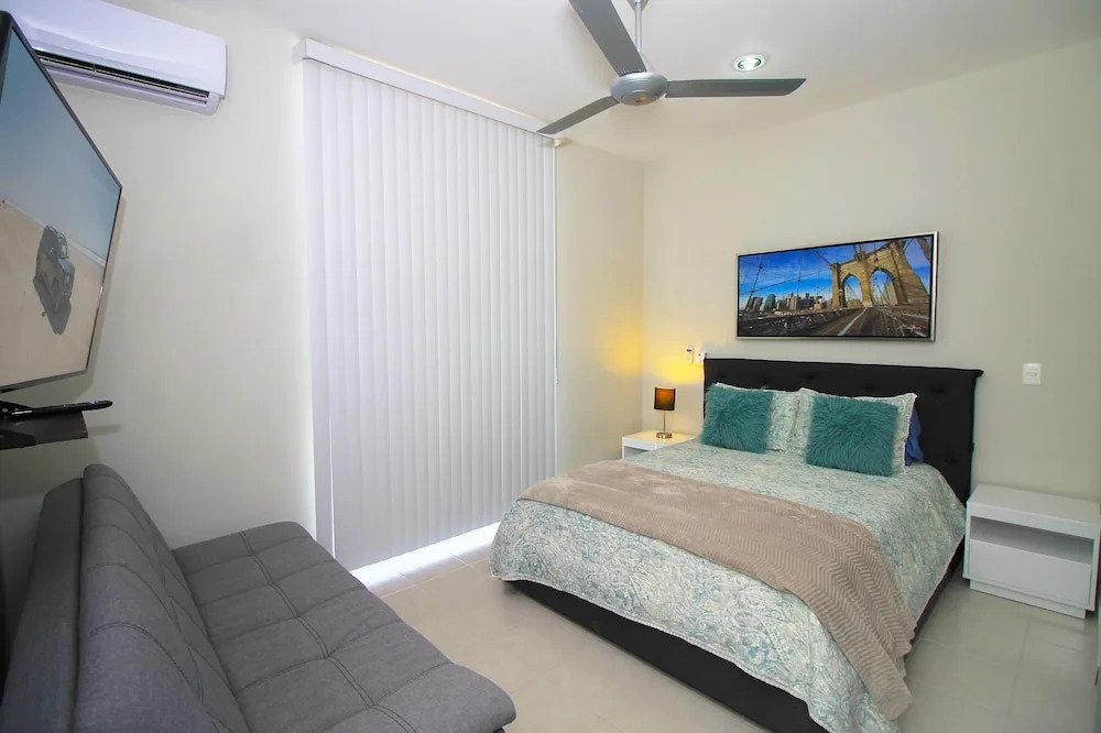 Riviera Towers 2BR & Pool