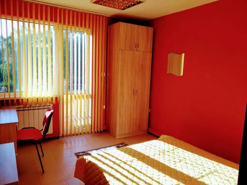 Yellow House Apartment