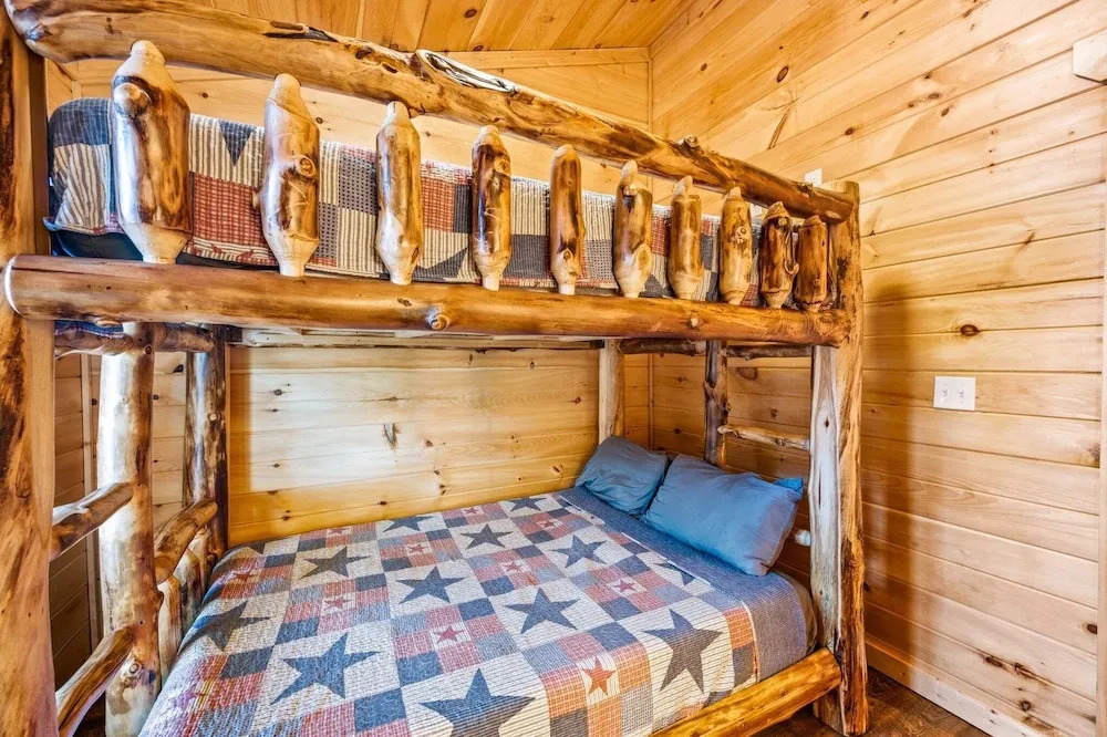 Gatlinburg Views Lodge 5 Bedroom Cabin