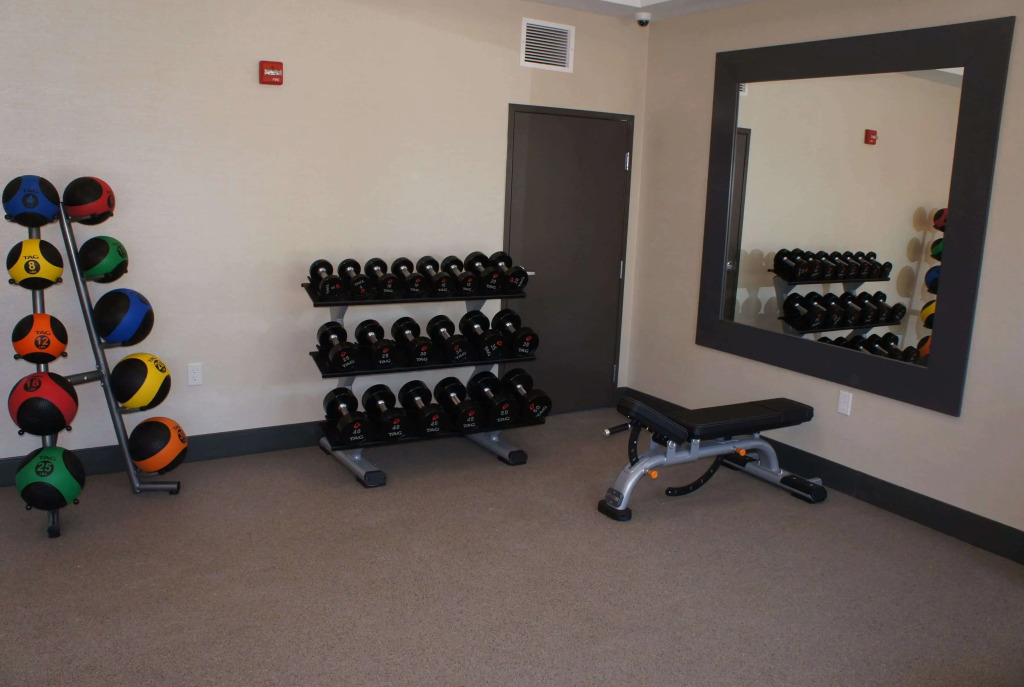 La Quinta Inn and Suites by Wyndham Bloomington