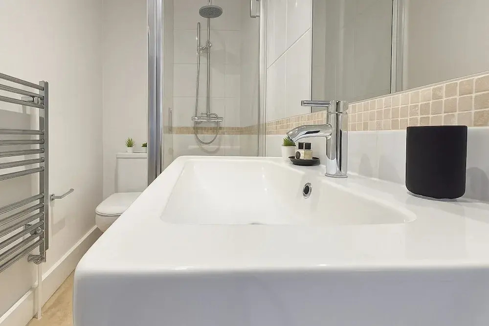 1 Bed Flat near Westfield
