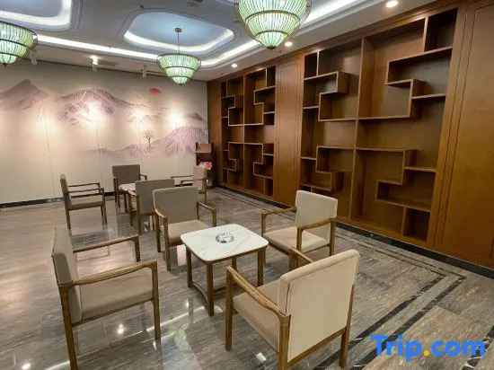 Hutubi Hotel