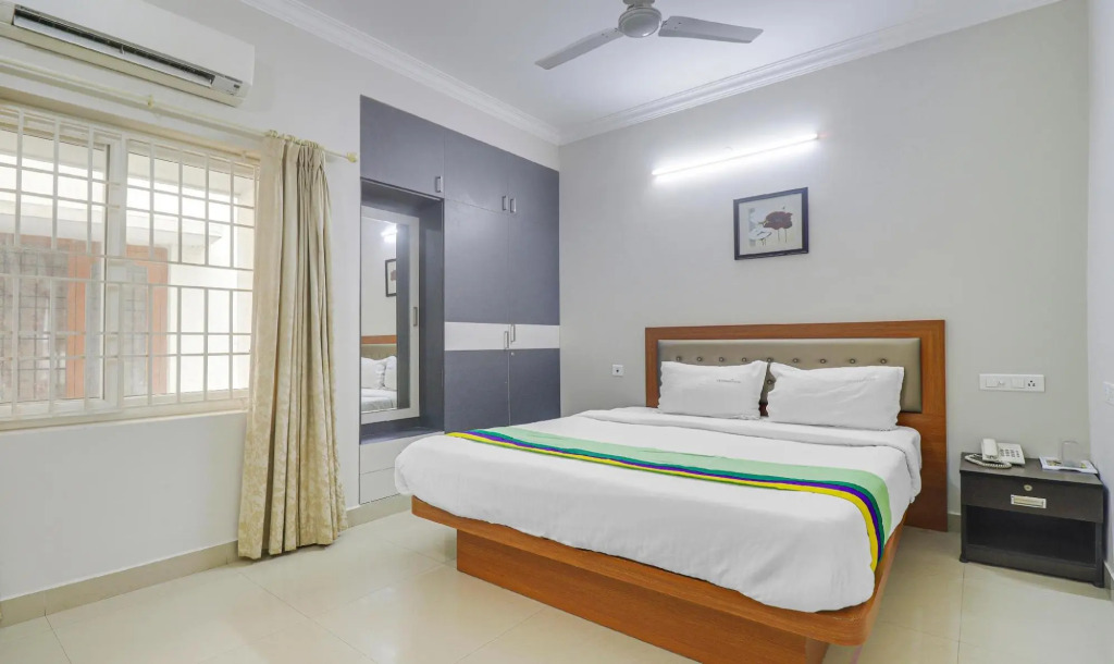 FabHotel Rithikha Inn Manapakkam