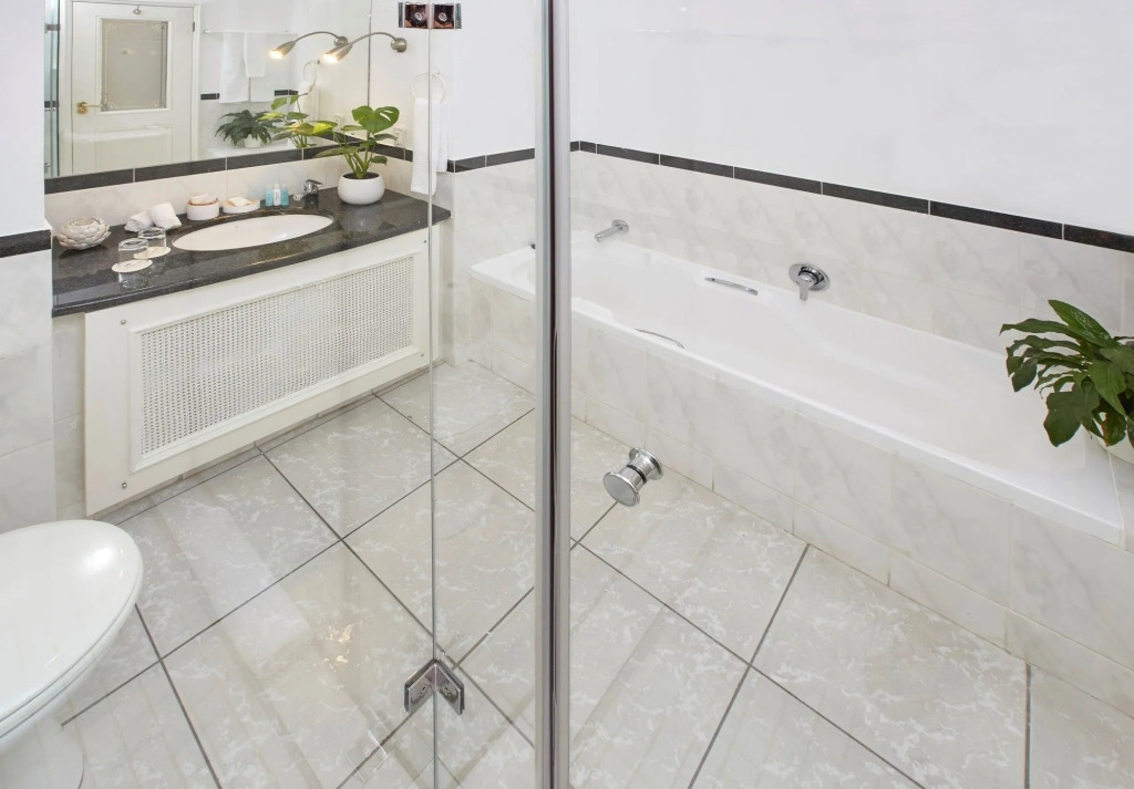 The Bantry Aparthotel by Totalstay