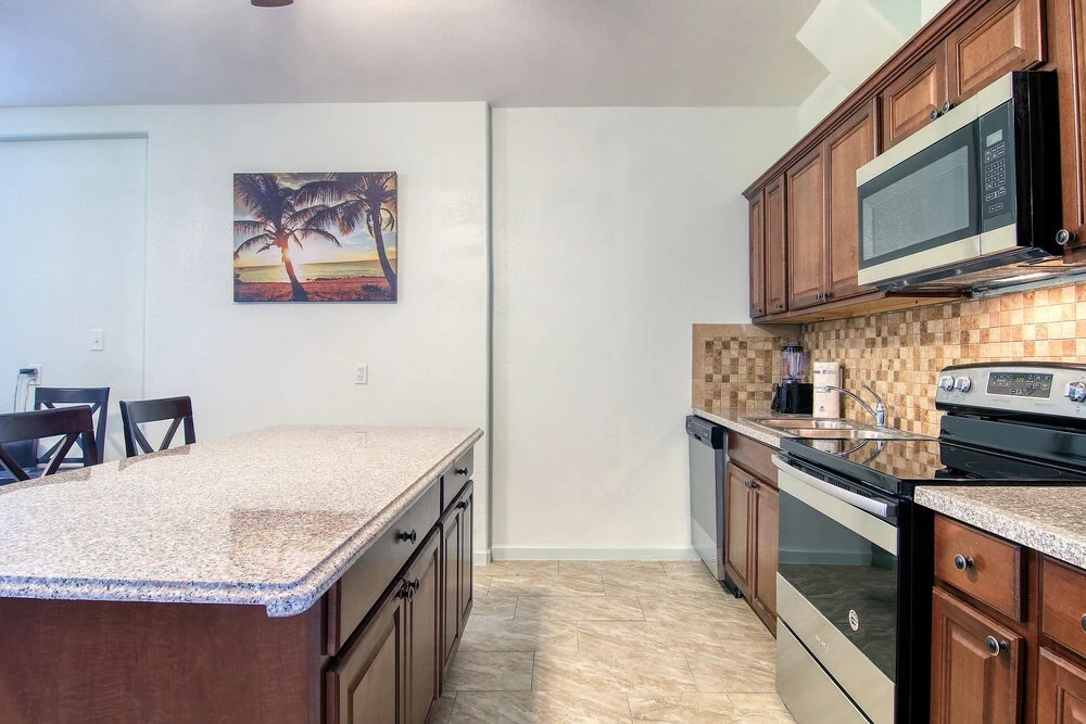 146 Beachview Drive Downstairs BVED146 - 3 Br Home