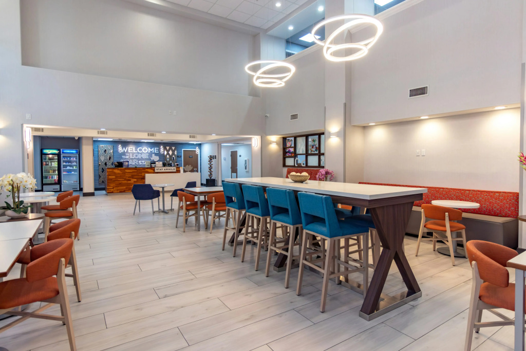 Hampton Inn & Suites Denton
