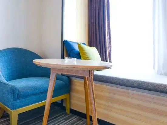Vienna Classic Hotel (Chongqing Nanbin Road Danzishi)