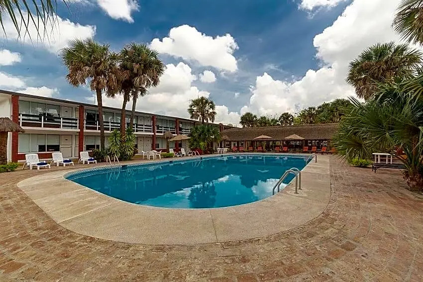 Hotel Plaza Palmas