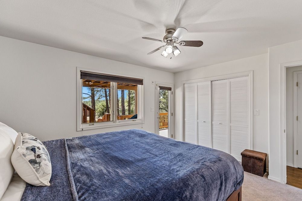 Sinagua Heights Flagstaff 4 Bedroom Home by RedAwning