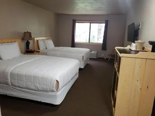 Woodside Dells Hotel & Suites