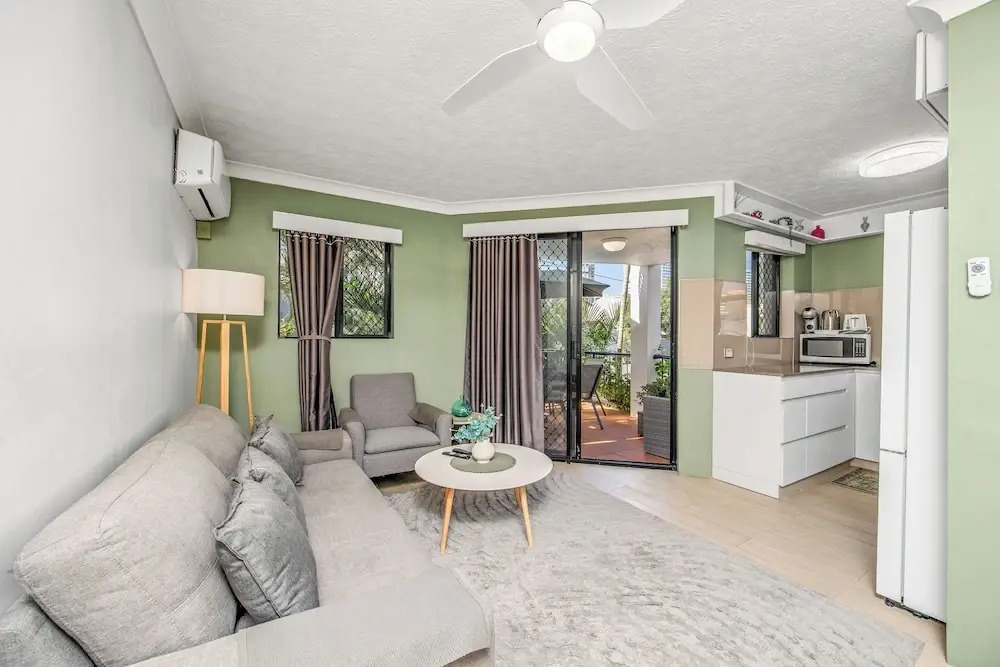Premium 1 Bedroom Apartment Sleeps 4