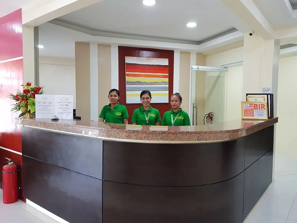 Grand Touring Hotel