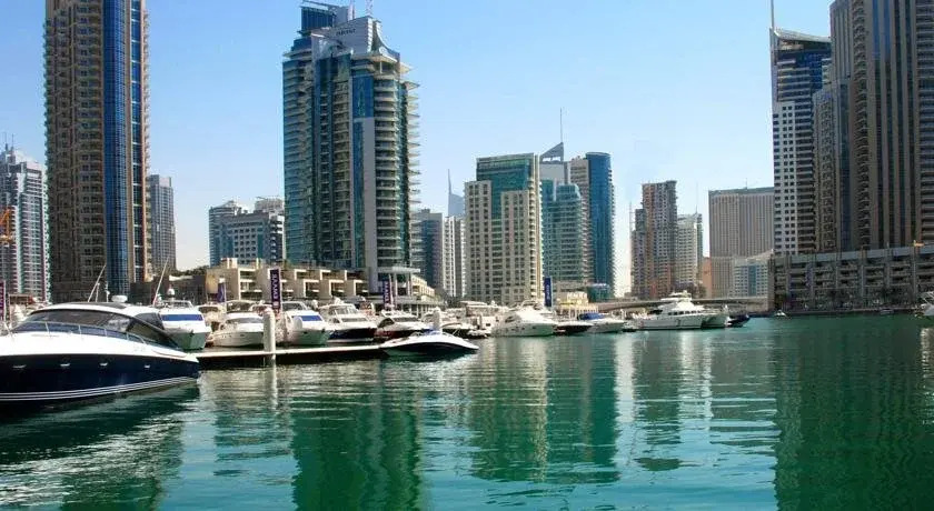 Marina Diamond 1