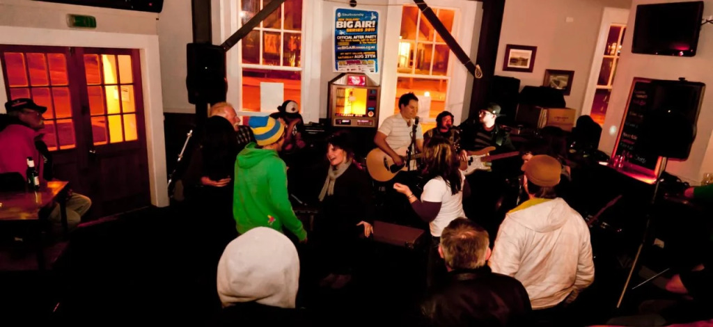 The Brown Pub