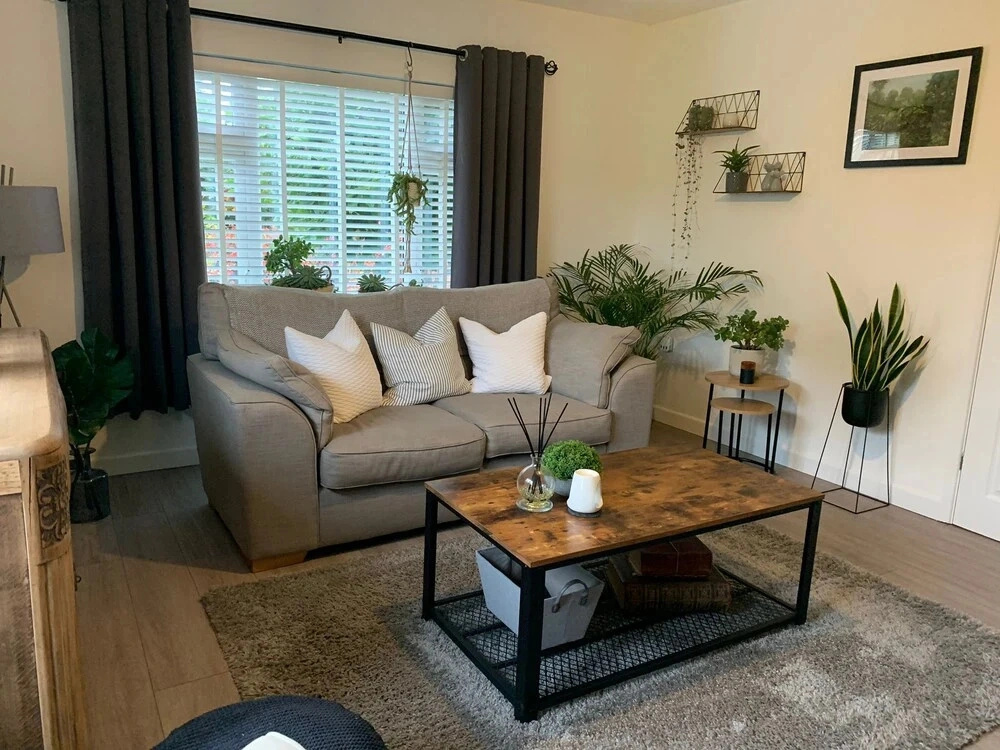Impeccable 3-bed Bungalow Near Launceston