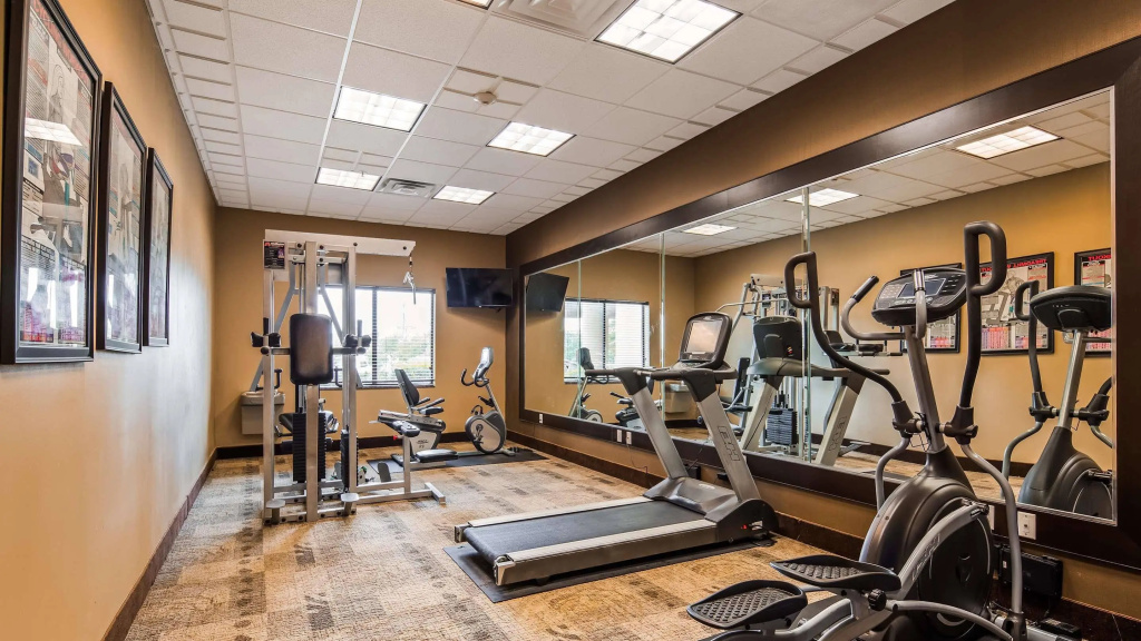 Best Western Plus Texoma Hotel & Suites