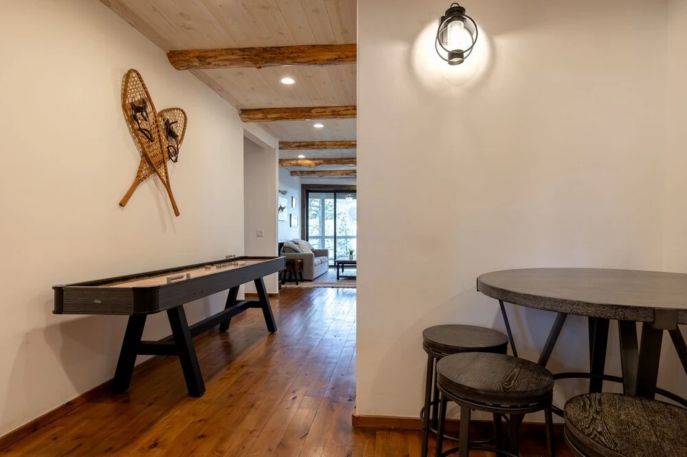 18 - Ponderosa Peak 5 Bedroom Home by Redawning