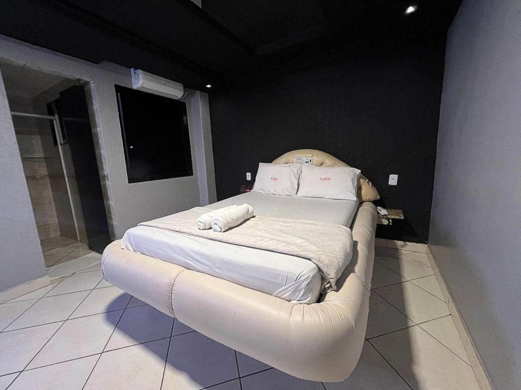 Lamour Hotel
