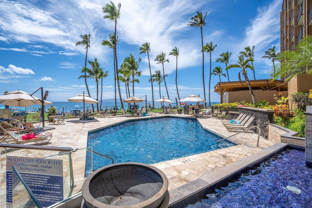 Mana Kai 811 - Oceanfront, Top Floor, Stunning Renovation, 2br, Kings, Split AC