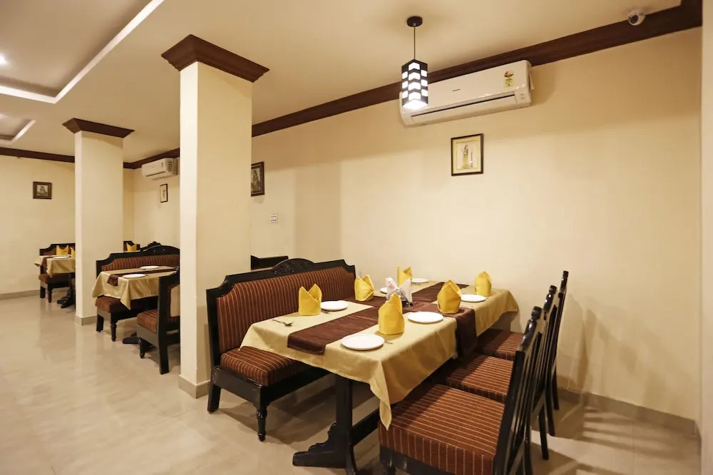 OYO 6541 Hotel Relax Inn
